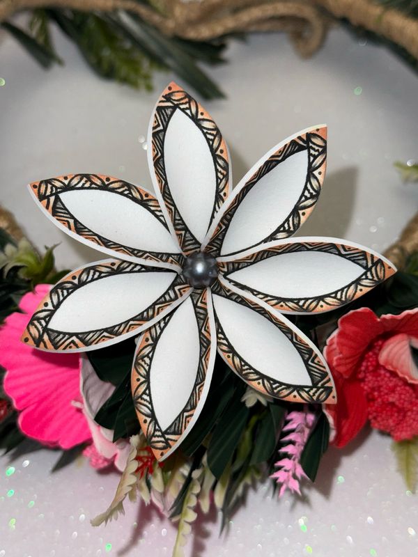 Couronne + 12 fleurs