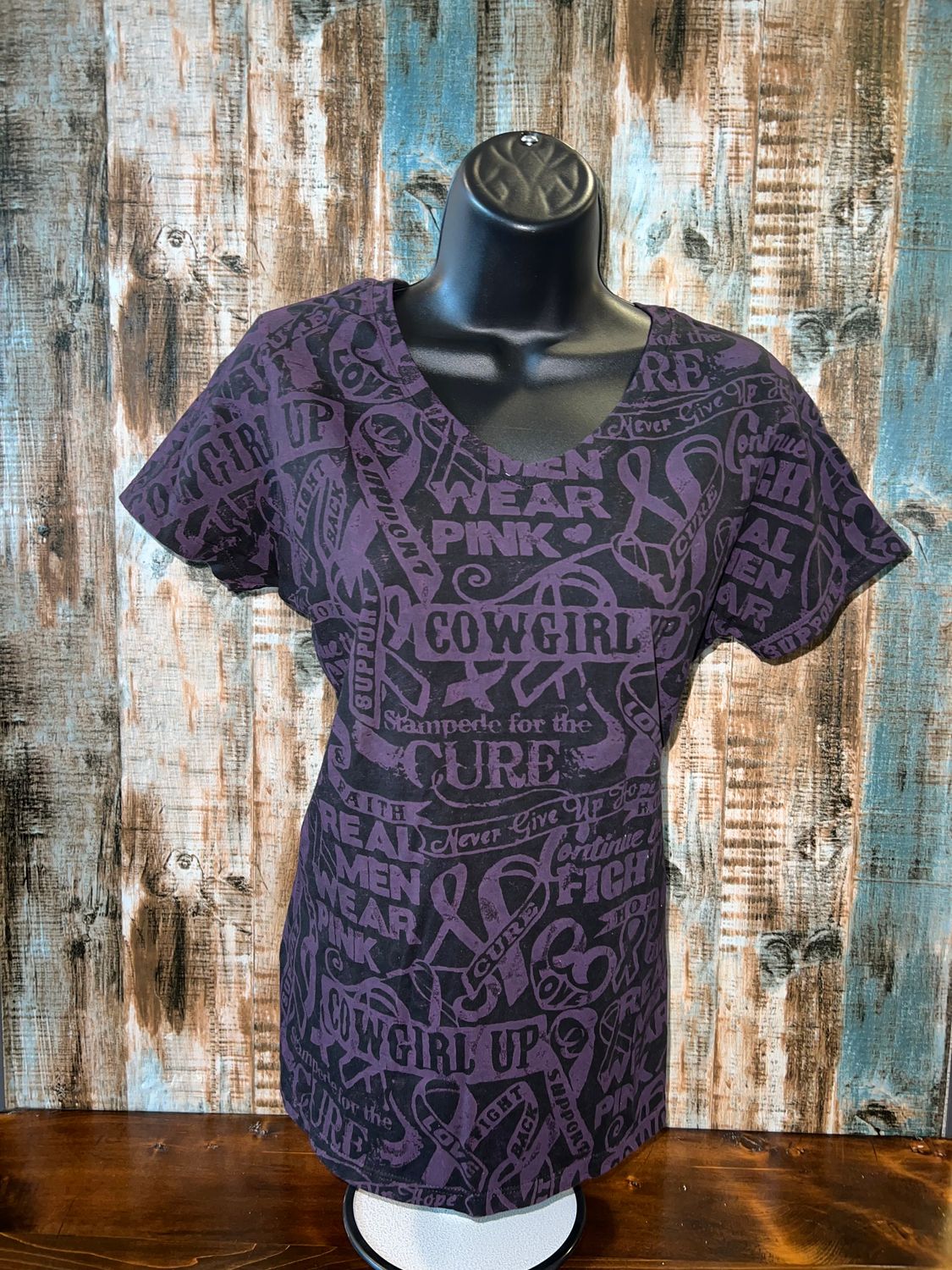 Black tone on tone V-Neck