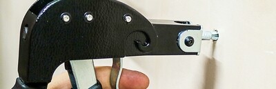 Cavity Anchor Setting Tool