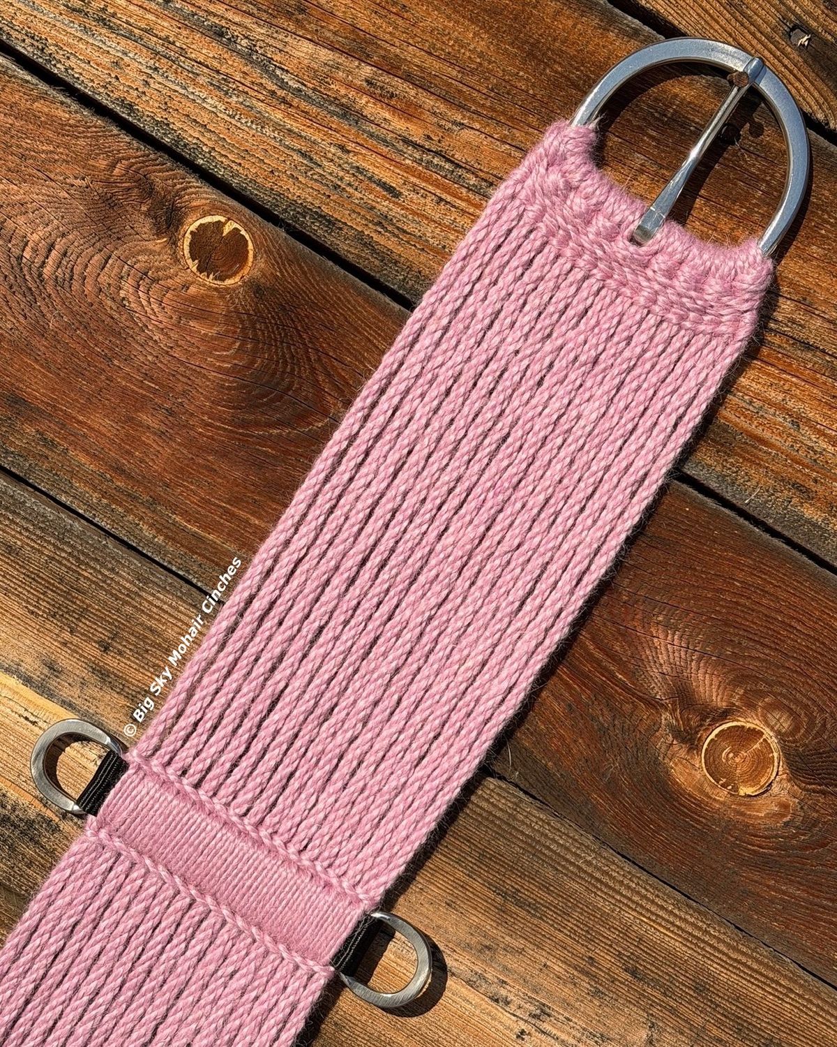 #73- 17 Strand Straight Cinch, 28"