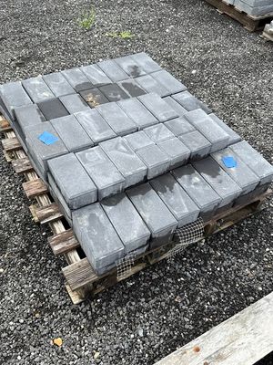 Holland Stone in Raven Pavers