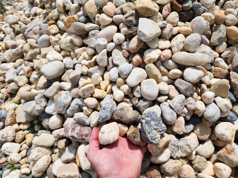 1 ½" Natural Gravel