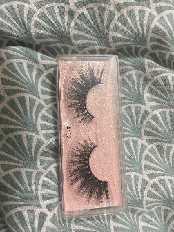 Faux cils #102