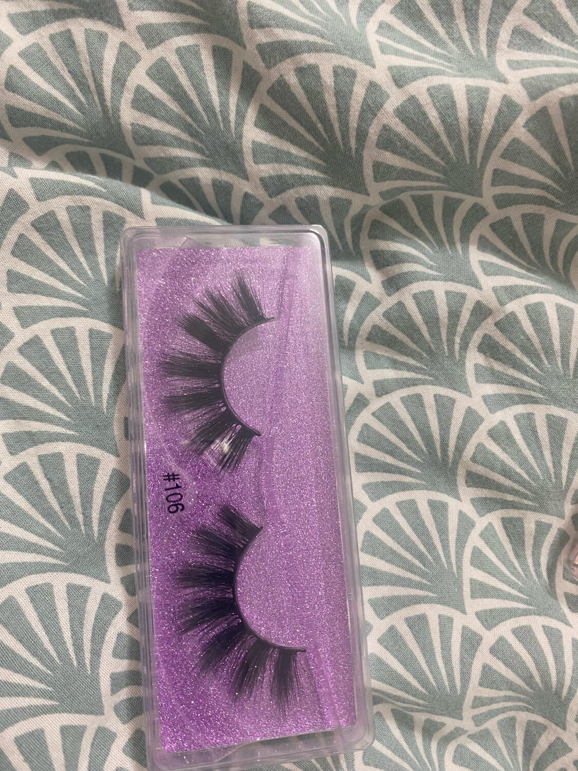 Faux cils #106