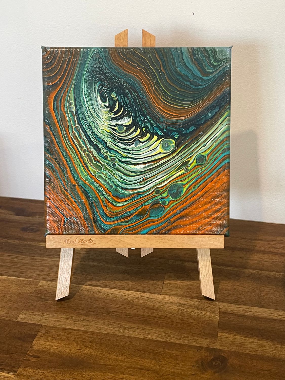 Acrylic Ring Pour GO + Display Easel