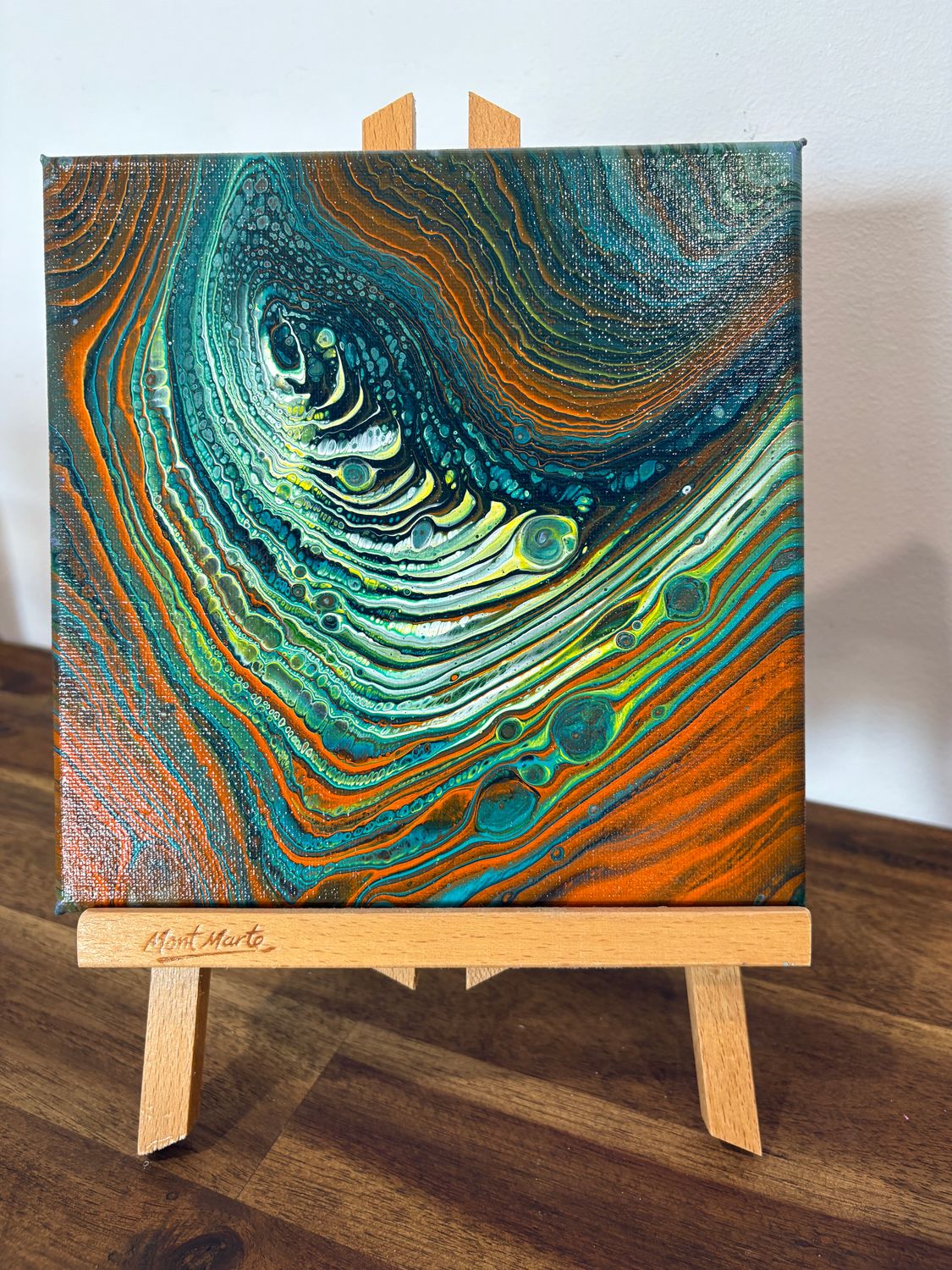Table Top - Oily Puddle + Display Easel