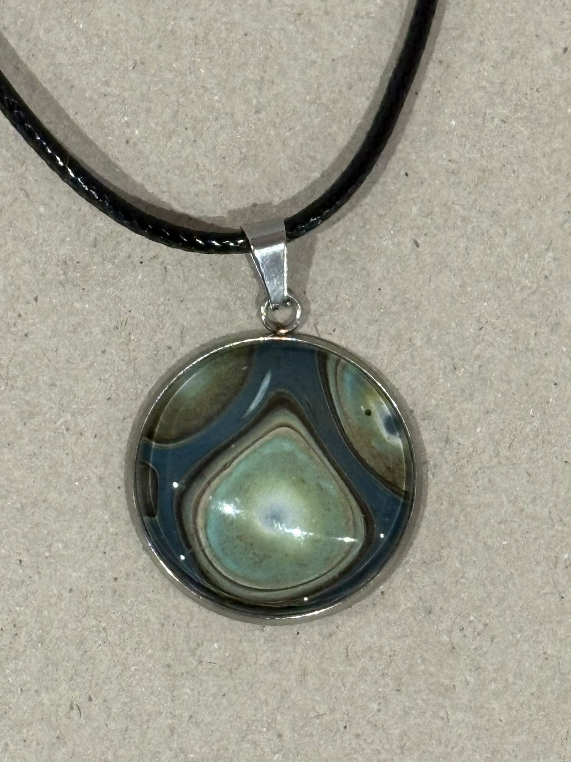 Pendant - Large Round