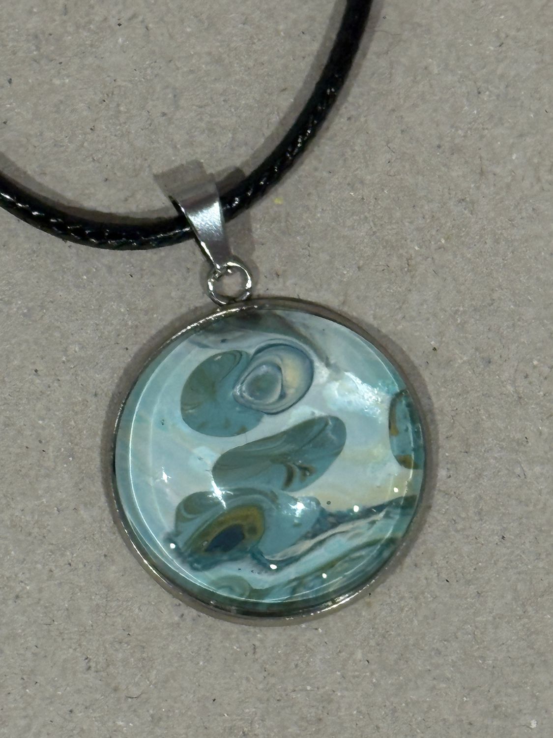 Pendant - Large Round