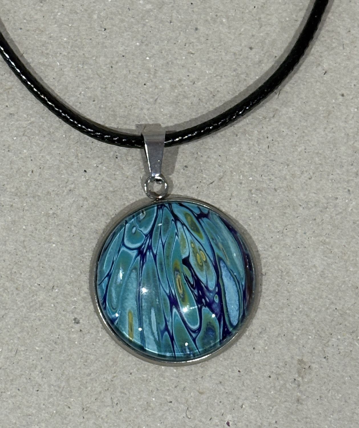 Pendant - Large Round