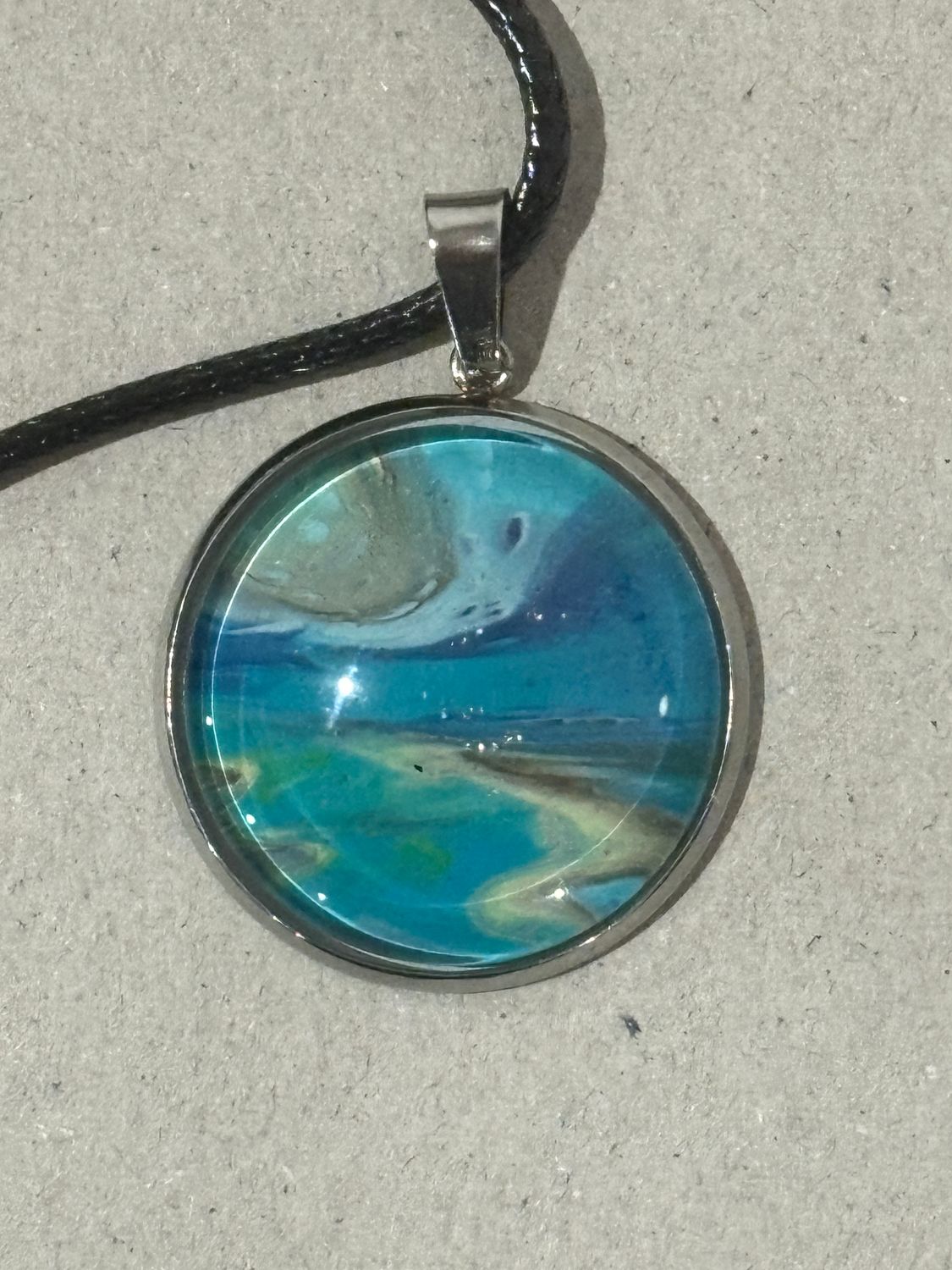 Pendant - Large Round