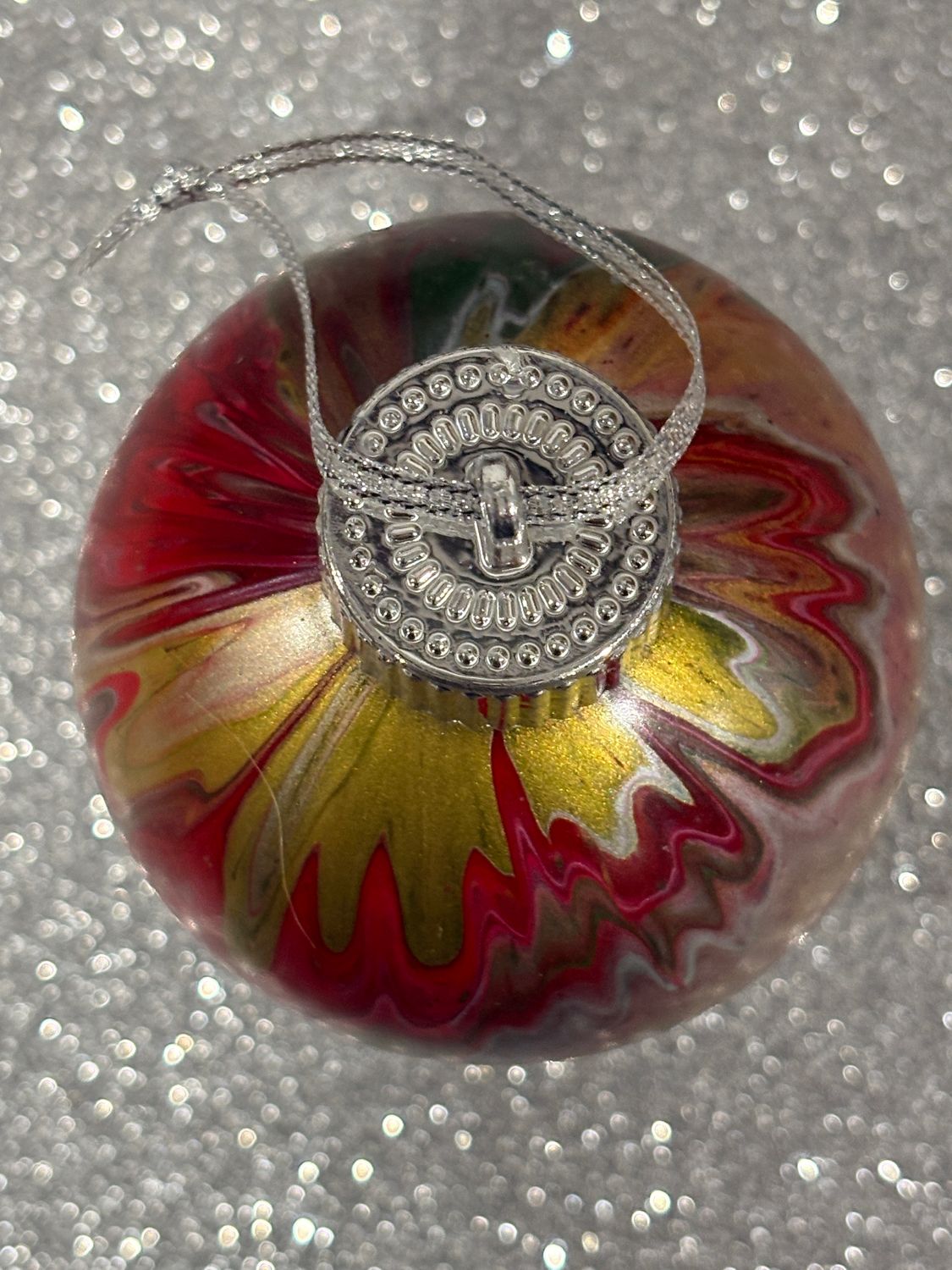 12 Christmas Baubles - Red / Green / Gold / Silver