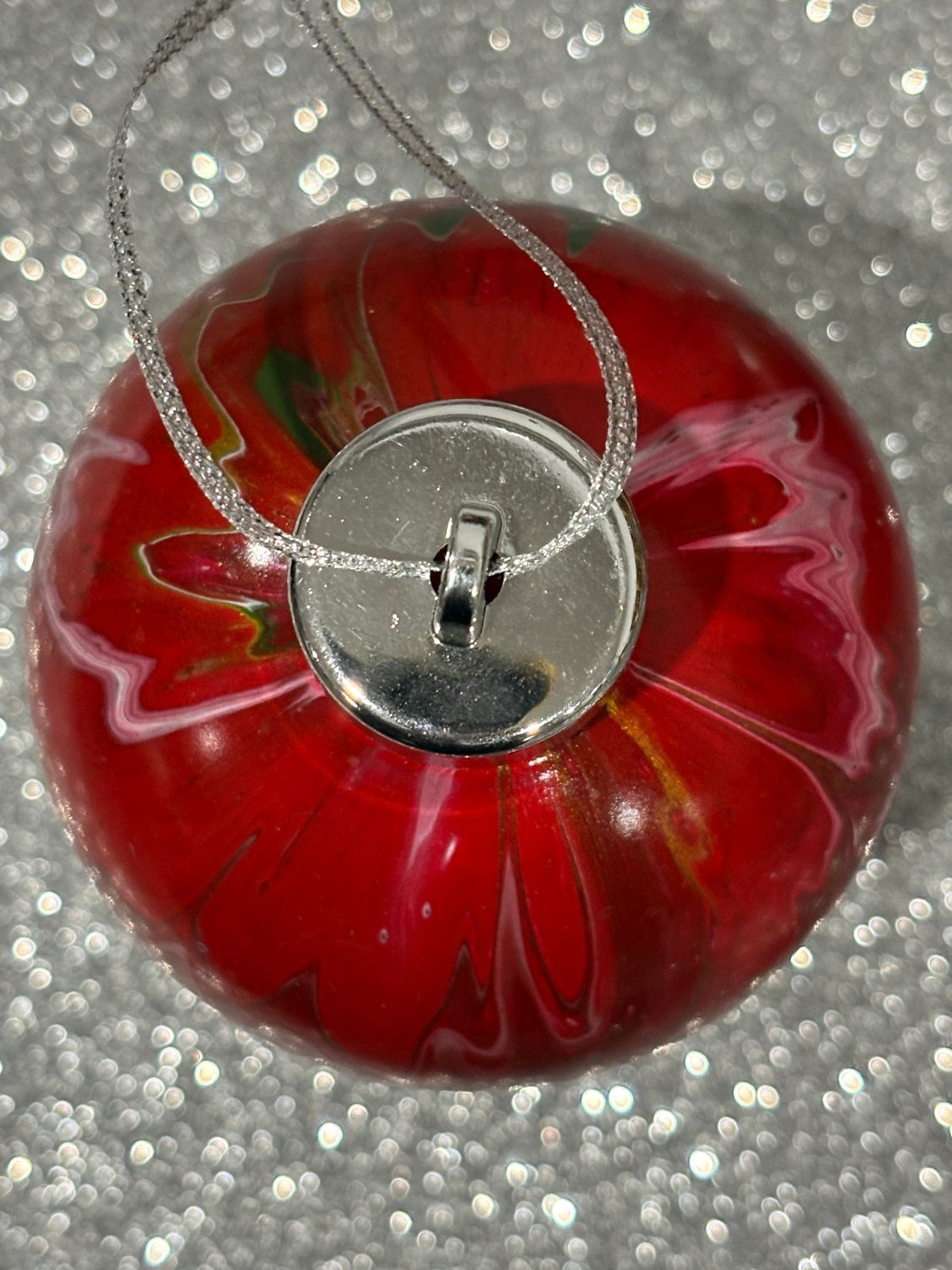 6 Christmas Baubles - Red / Green / White / Gold