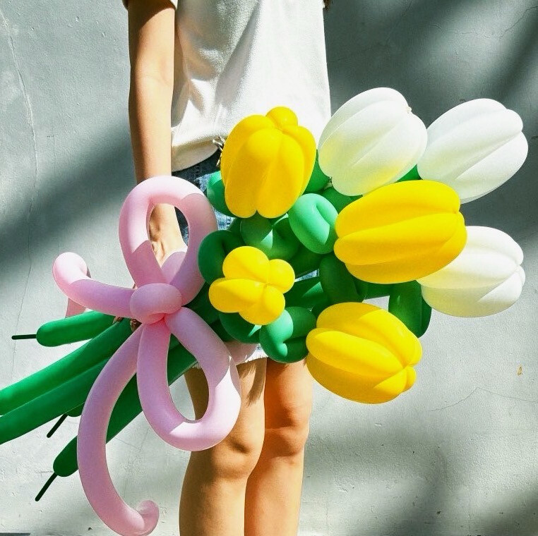 The Balloons 🎈💐 (S)