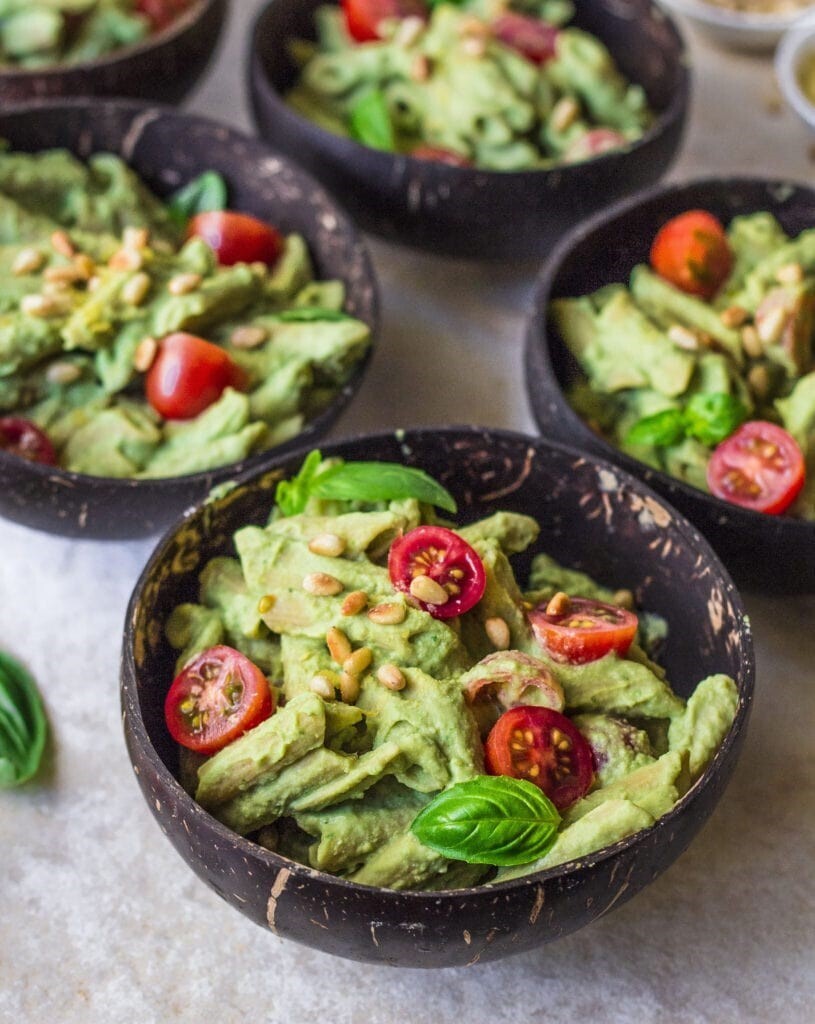 Mì ống Hummus pesto