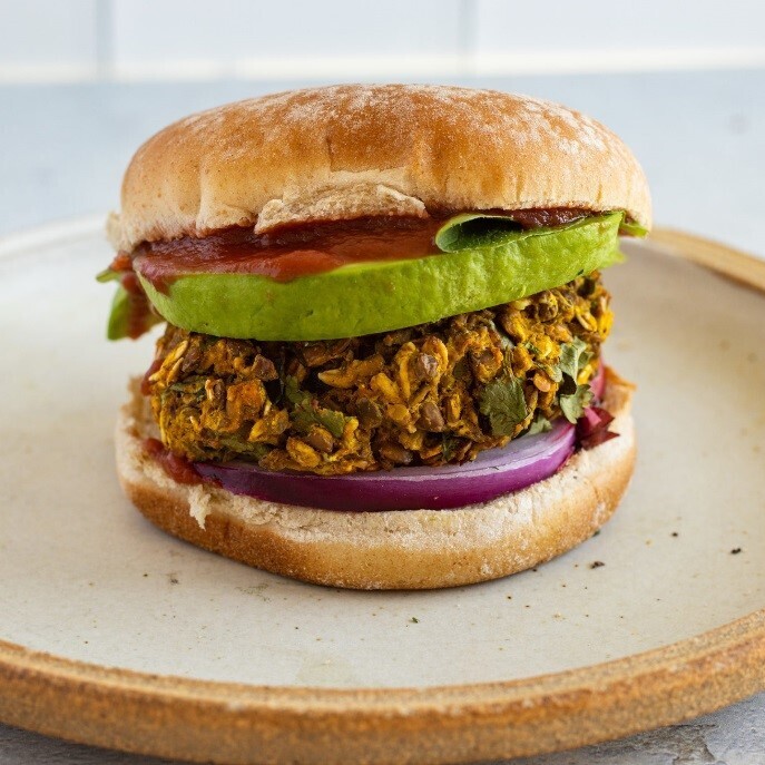 Burger đậu lăng bí đỏ