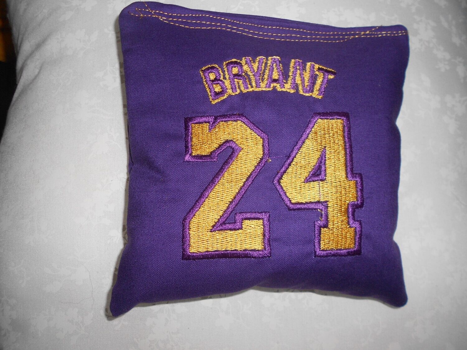 Bryant  24 Cornhole Set of 4 Bags