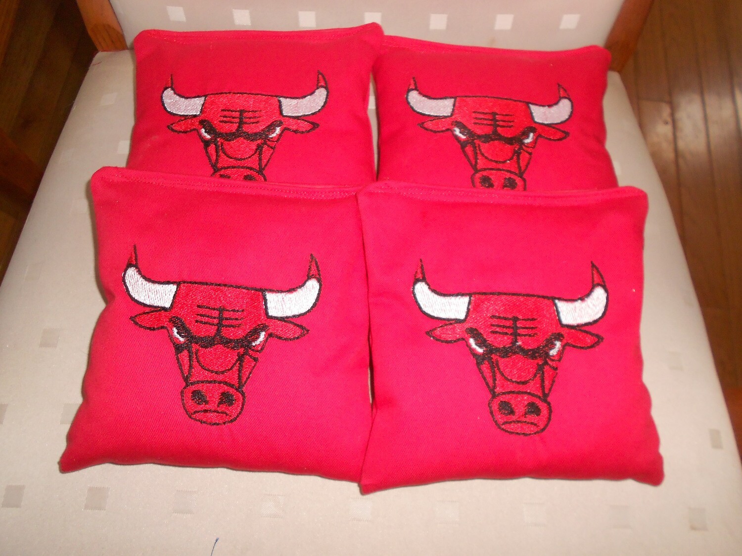 Chicago Bulls Embroidered Set of 4 Bags