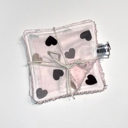 LINGETTES LAVABLES Soizic / Lot de 4 - Valentine gris Lot de 4 lingettes lavables et démaquillantes Soizic fait main par Moustache Créations