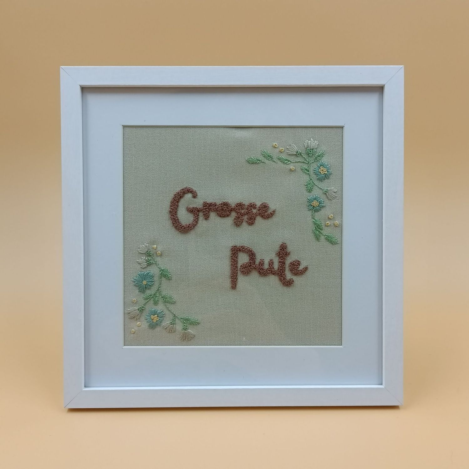 BRODERIE INSOLENTE  Raymonde - Grosse Pute