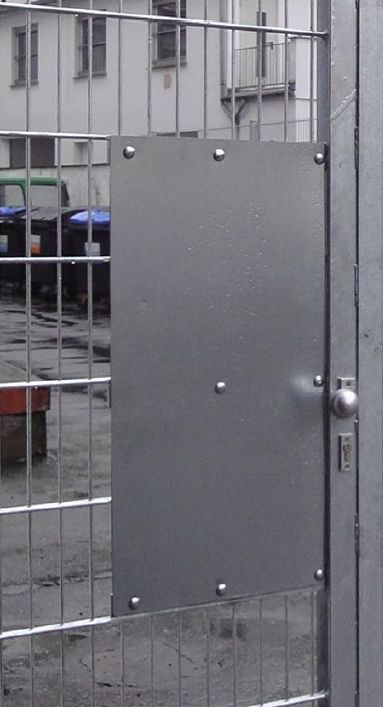 Durchgreifschutz lose inkl. Zubehör