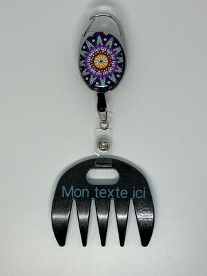 Grat-grat noir pailleté personnalisé  - Clipper mandala violet, dans son coffret cadeau.