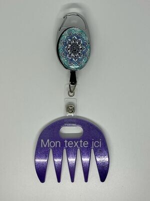 Grat-grat violet pailleté personnalisé  - Clipper mandala bleu , dans son coffret cadeau.