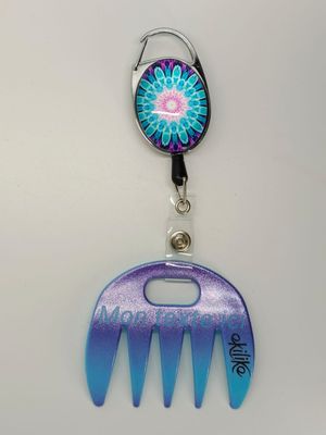 Grat-grat bleu dégradé violet pailleté personnalisable  - Clipper mandala bleu rose dans son coffret cadeau.