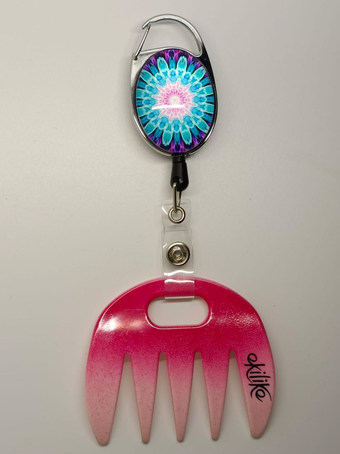 Grat-grat rose dégradé fushia pailleté personnalisable  - Clipper mandala bleu rose dans son coffret cadeau.