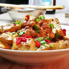 A2: Đậu hũ xào (F) – vegetarisch, Woktofu mit Gemüse