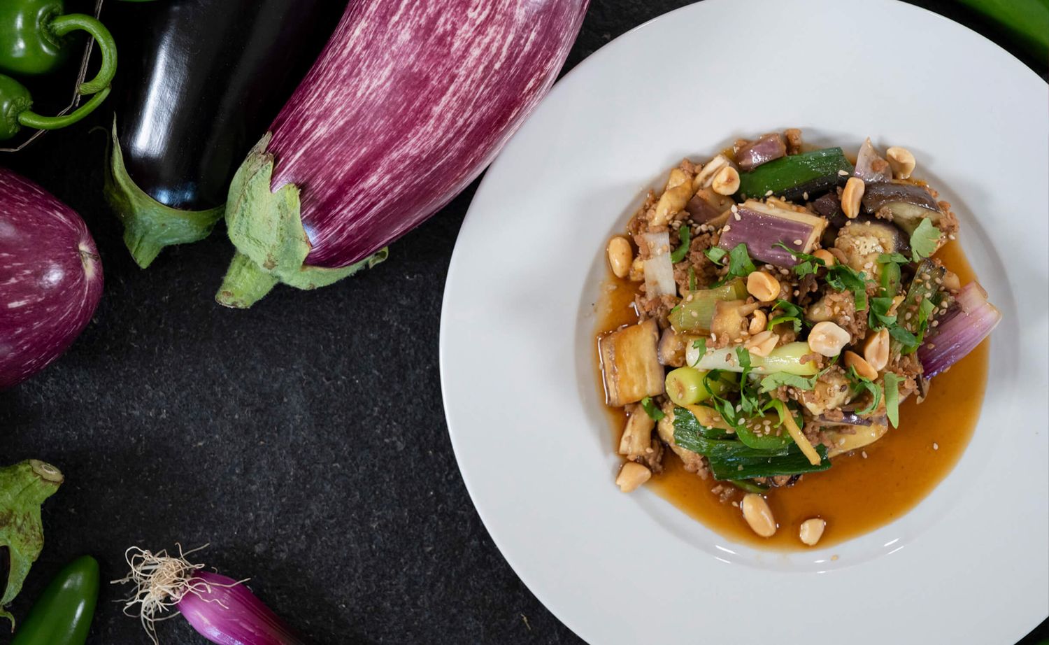 A3m: Gà xào cà tím – Wokhuhn mit Melanzani, Broccoli, Paprika