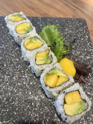 MAM: Mango-Avocado Maki – 8 Stk