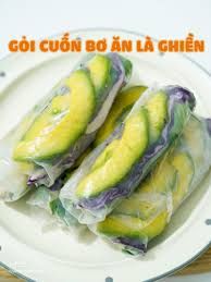 V5: Cuốn bơ (E) – Vegane Sommerrolle mit Avocado, Reisnudeln, Erdnuß, Salat, Koriander, 2 Stk, Hoisinsauce-Dip dabei