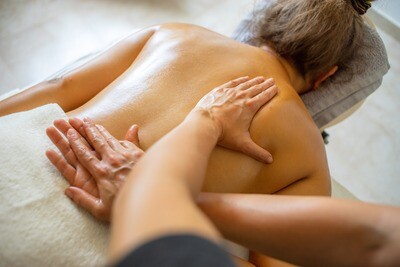 PACK 10 Treatments 55 minutes: Massages, Physio &amp; Facials