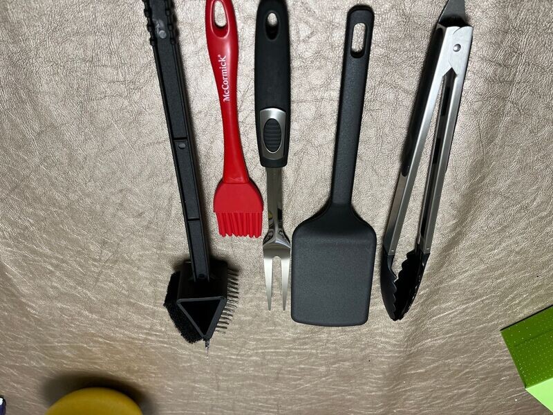 BBQ Utensil Tool Set - 5 PC