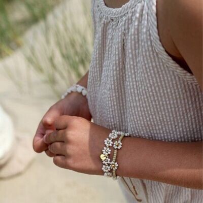 Loveissue Daisy Bracelet | Nude, Ivory
