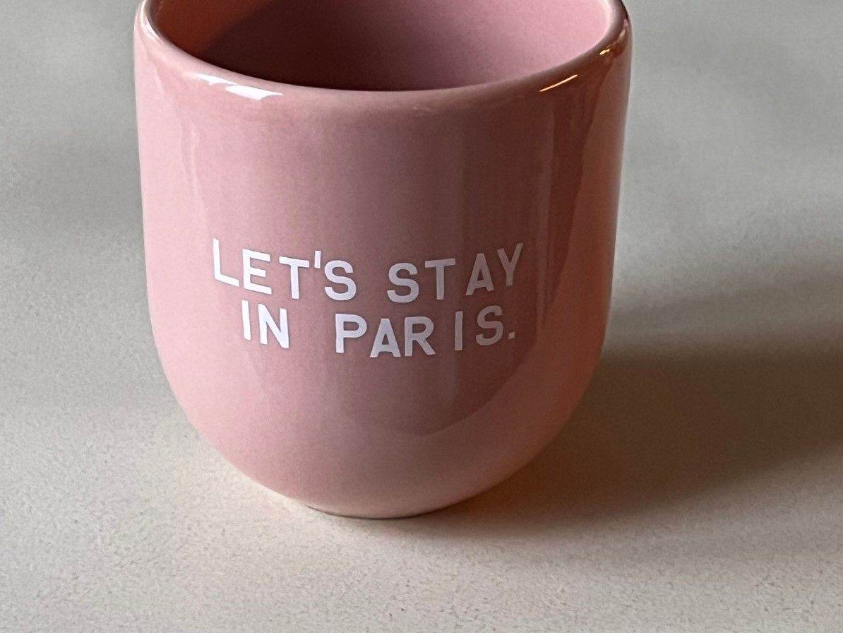Sisi-mok, let's stay in Paris