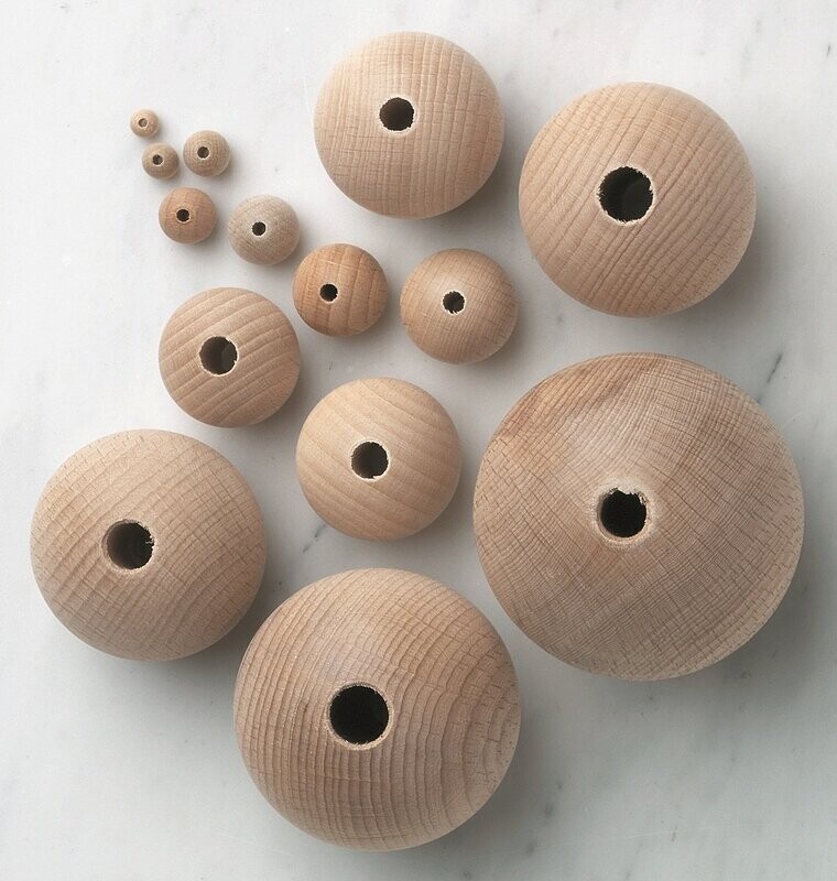 Holzkugeln, roh geschliffen, durchgebohrt (Großpackung) Holzkugeln, roh geschliffen, durchgebohrt (Großpackung)