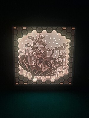 Honey Bee 9x9 inch lightbox