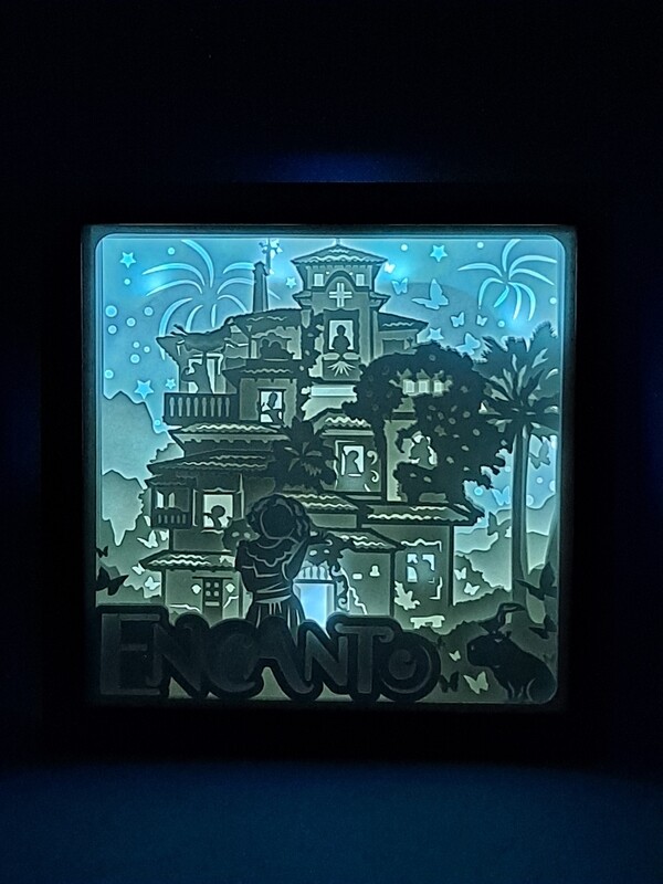 Encanto 9x9 inch lightbox Encanto 9x9 inch lightbox