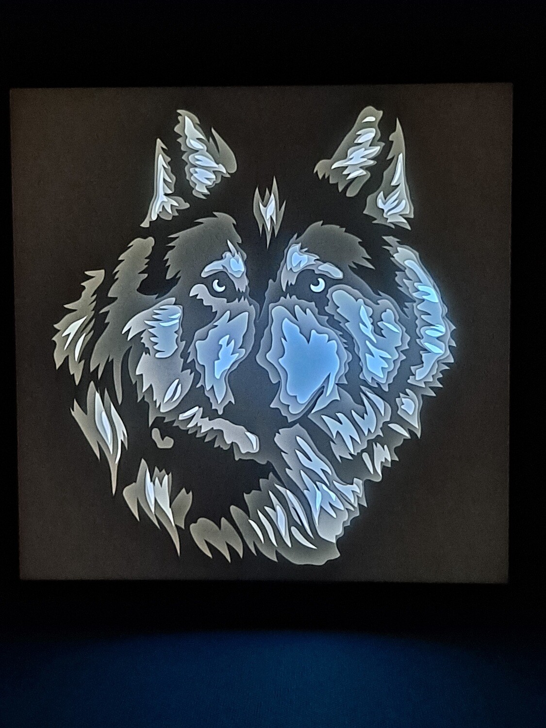 Wolf 9x9 Inch Lightbox