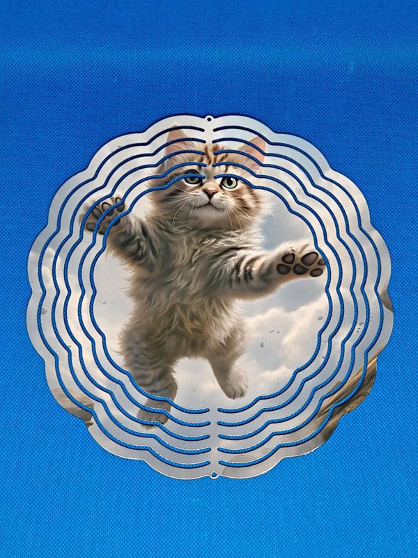 Leaping Kitten Aluminum 8-inch Wind Spinner