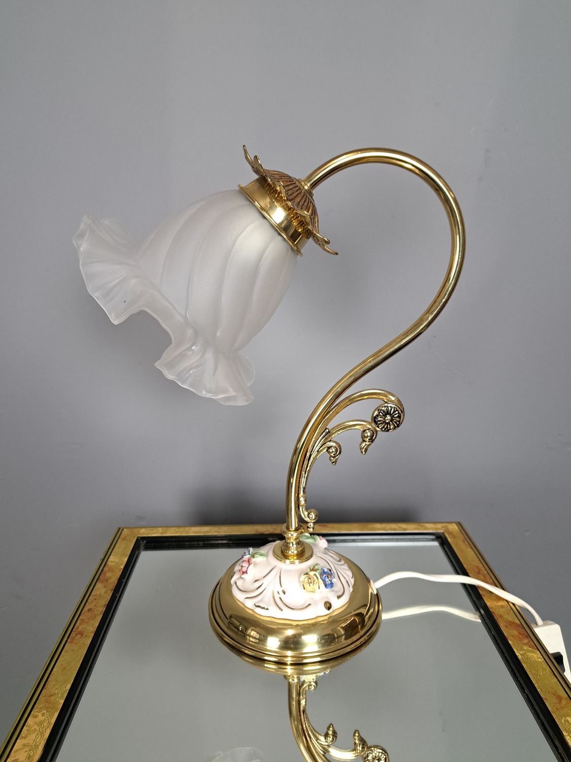 &quot;Art nouveau&quot; stiliaus stalinis šviestuvas