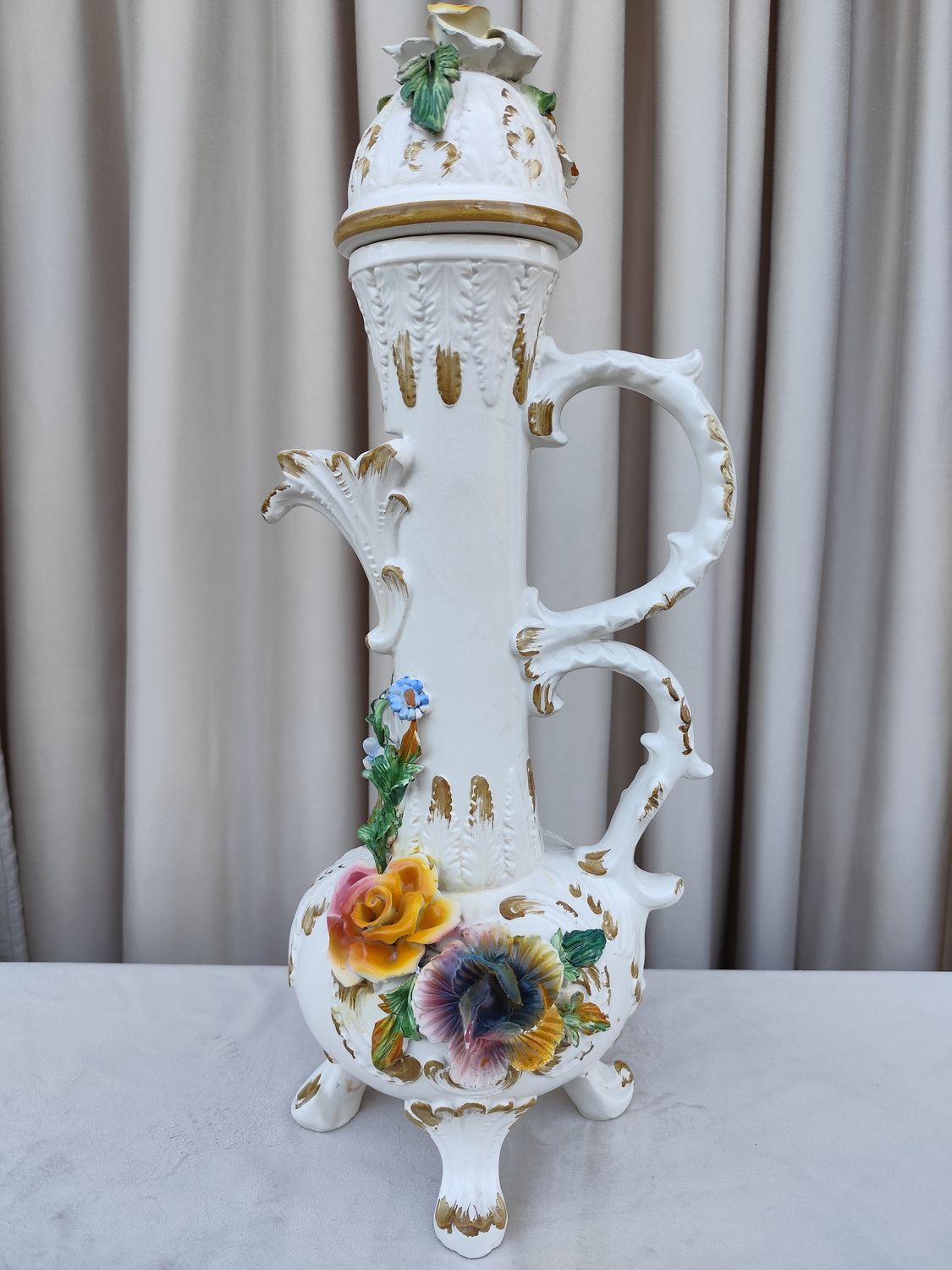 Itališkas &quot;Capodimonte&quot; indas