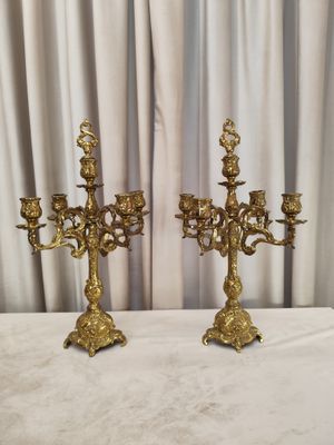 Žalvarinės žvakidės