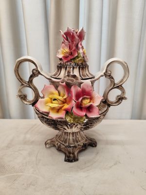 Itališkas &quot;Capodimonte&quot; indas
