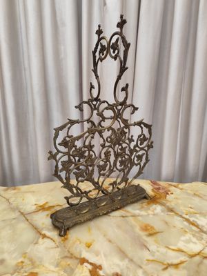 Žalvarinė laikraštinė