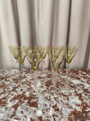 Spalvoto plono stiklo taurelės