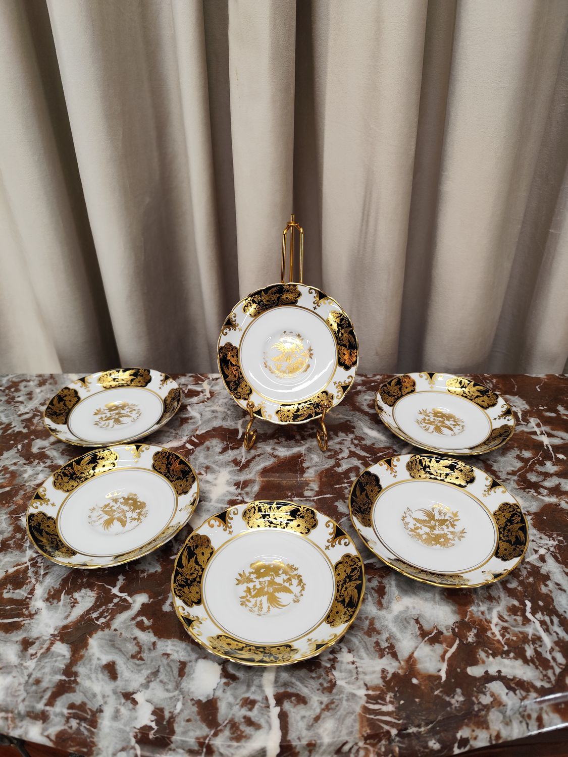 Porcelianinės lėkštutės