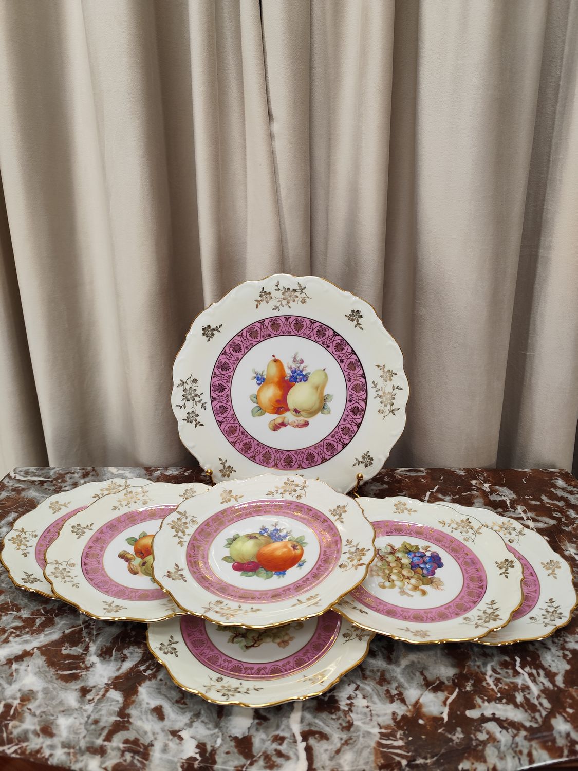 "Schumann Arzberg, Bavaria" porcelianinių lėkščių komplektas