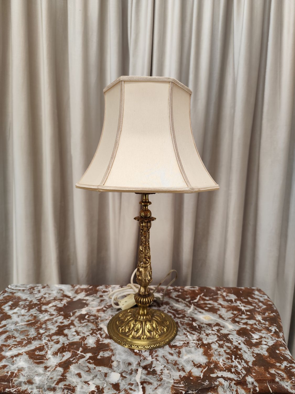 Stalinis šviestuvas